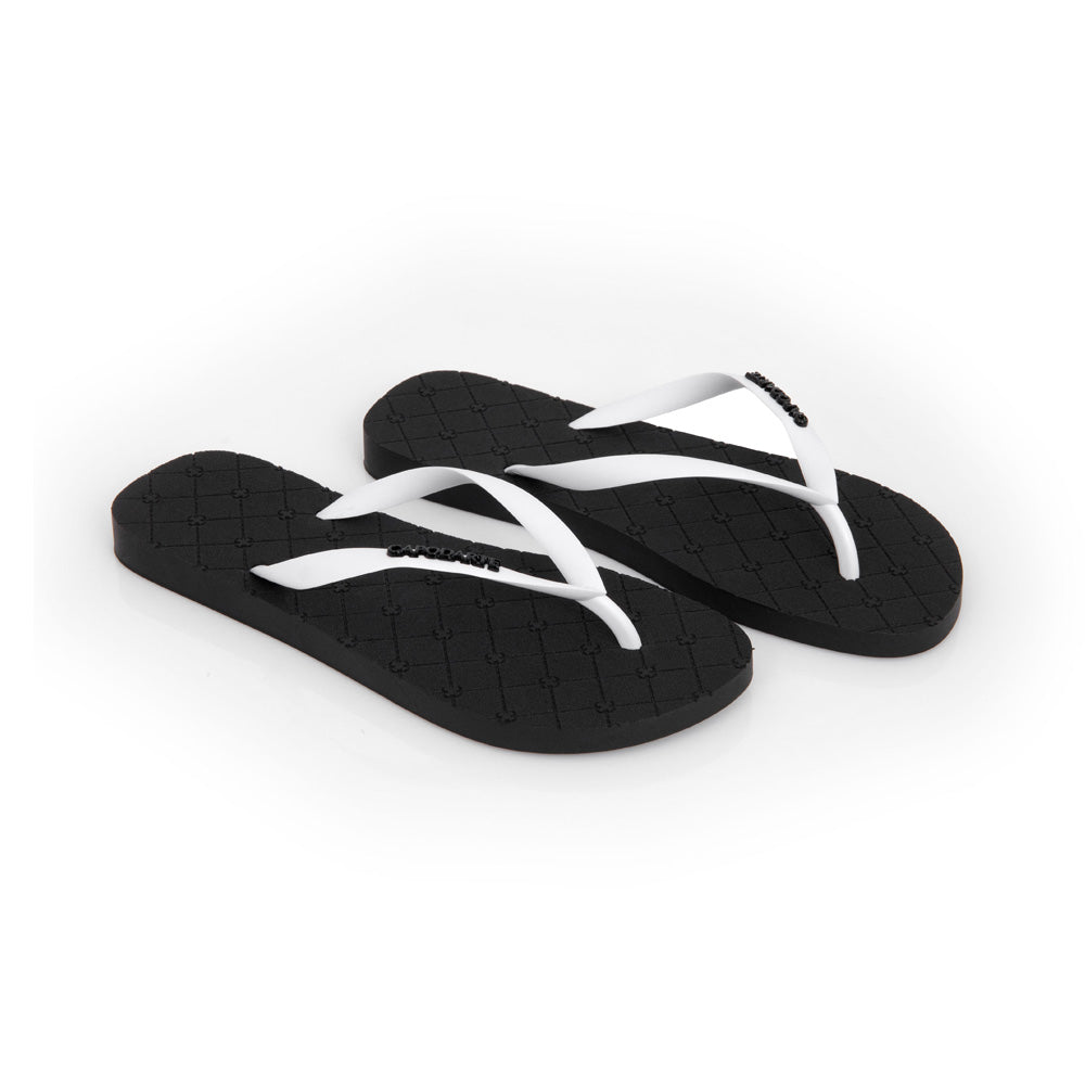 CHINELO DE DEDO MONOGRAMA BRANCO E PRETO