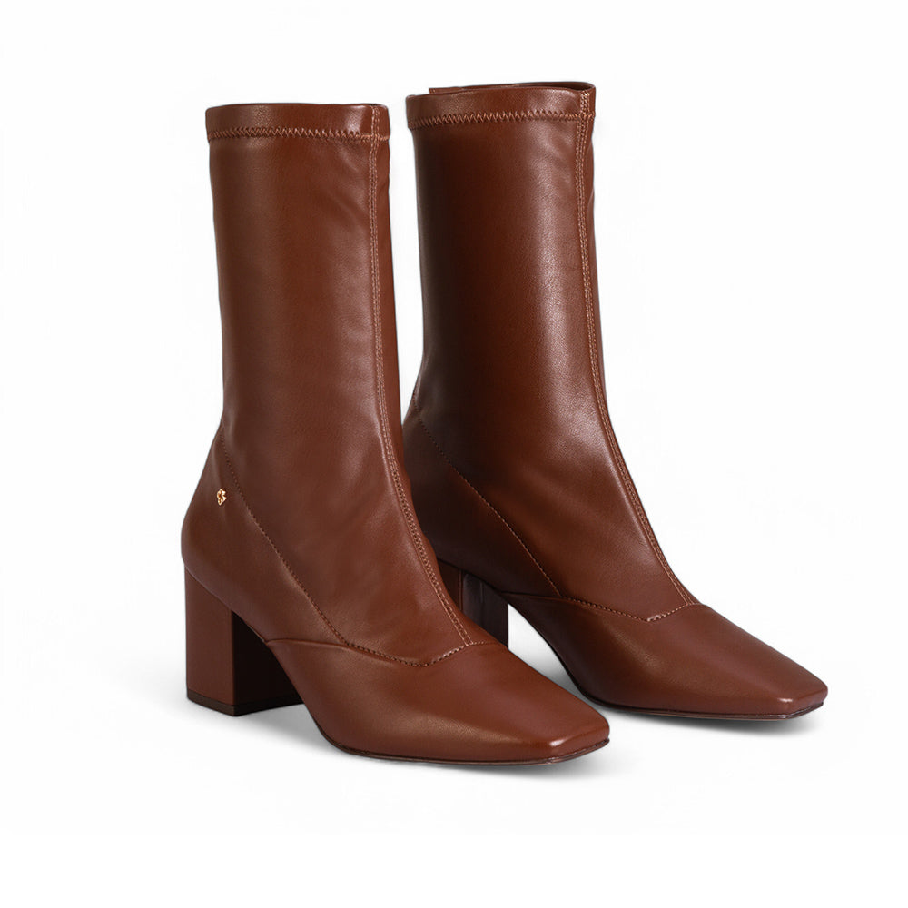 BOTA CANO MÉDIO MARROM STRETCH