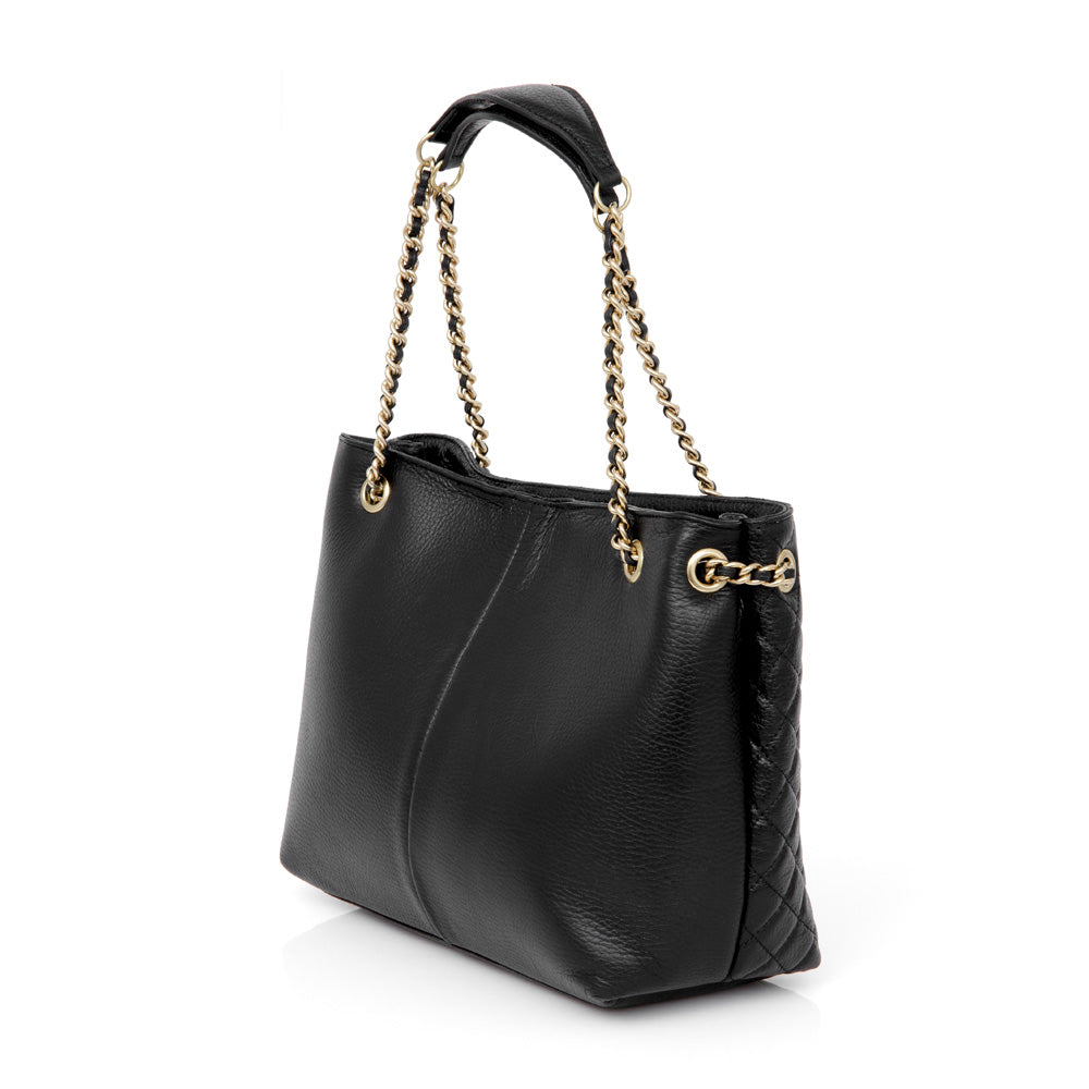 BOLSA MÉDIA PRETA DE COURO CORRENTE DOURADA CARINA