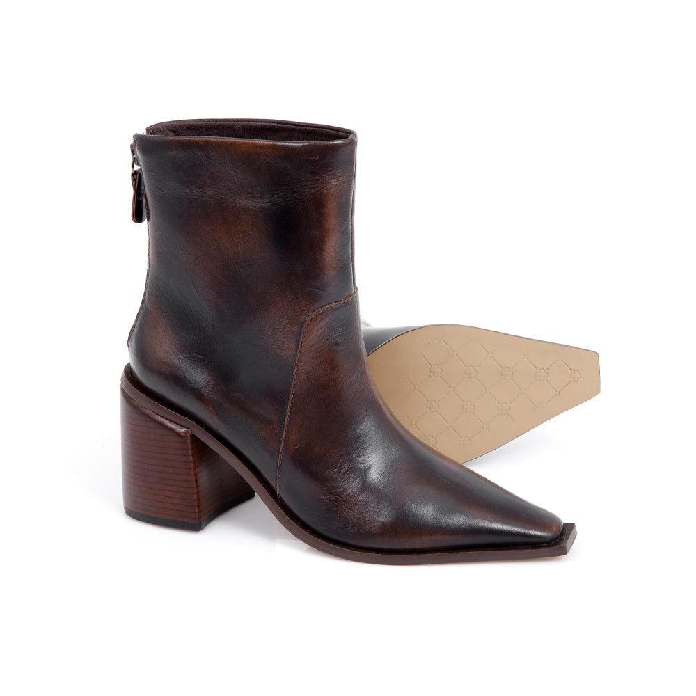 BOTA CANO MÉDIO MARROM DE COURO