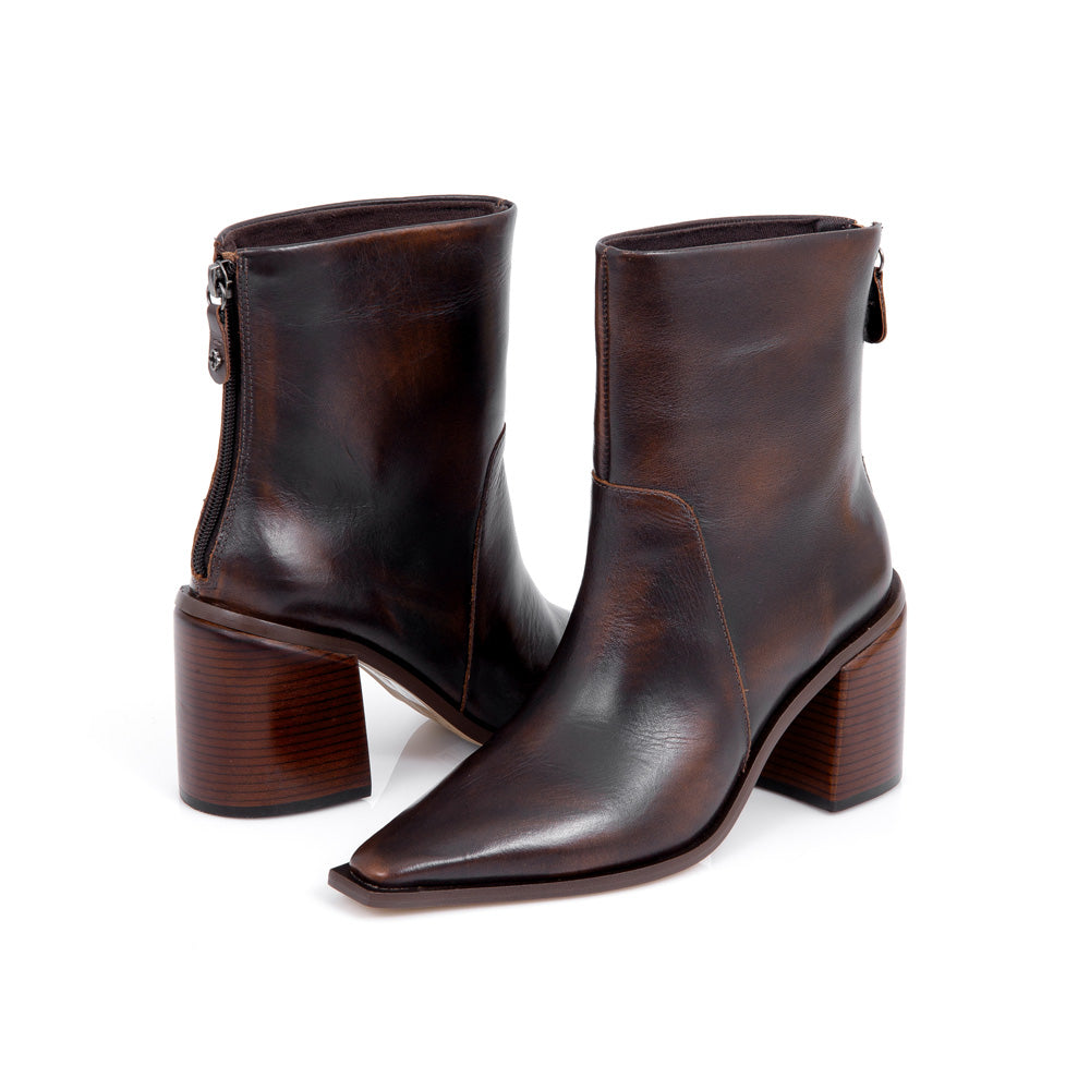 BOTA CANO MÉDIO MARROM DE COURO