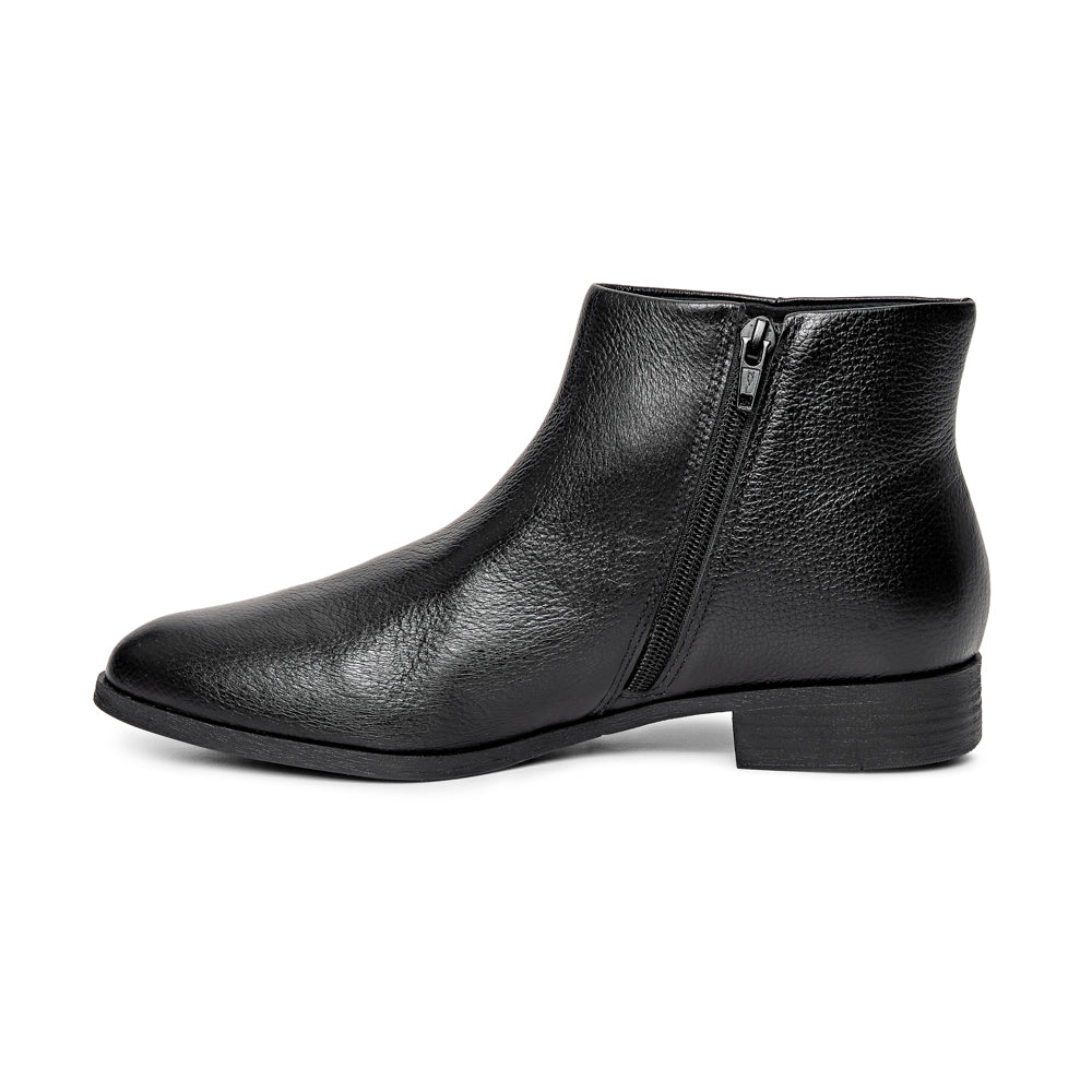 BOTA PRETA CANO CURTO DE COURO