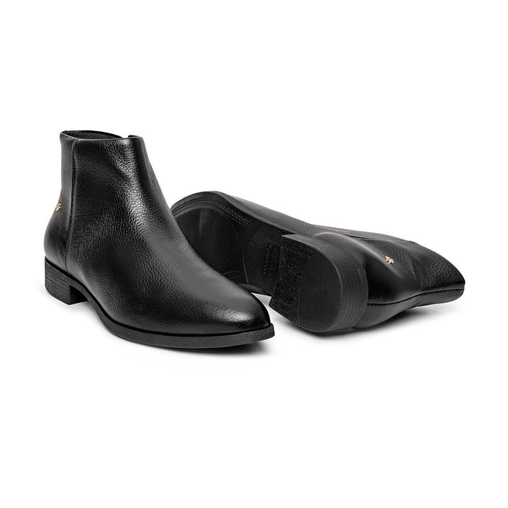 BOTA PRETA CANO CURTO DE COURO
